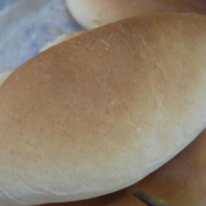 annさん。コッペパンを焼きましたよ（*^_^*）
休日の朝のサンド用のパンとして使いました。
フワフワでとてもおいしかったです（＾◇＾）